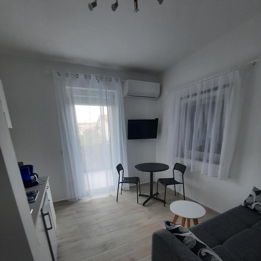 Apartments Matkovic ヴィル エクステリア 写真