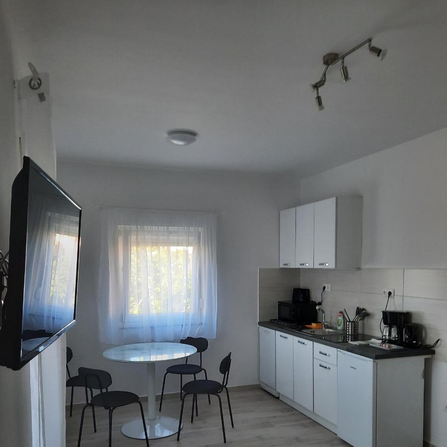 Apartments Matkovic ヴィル エクステリア 写真